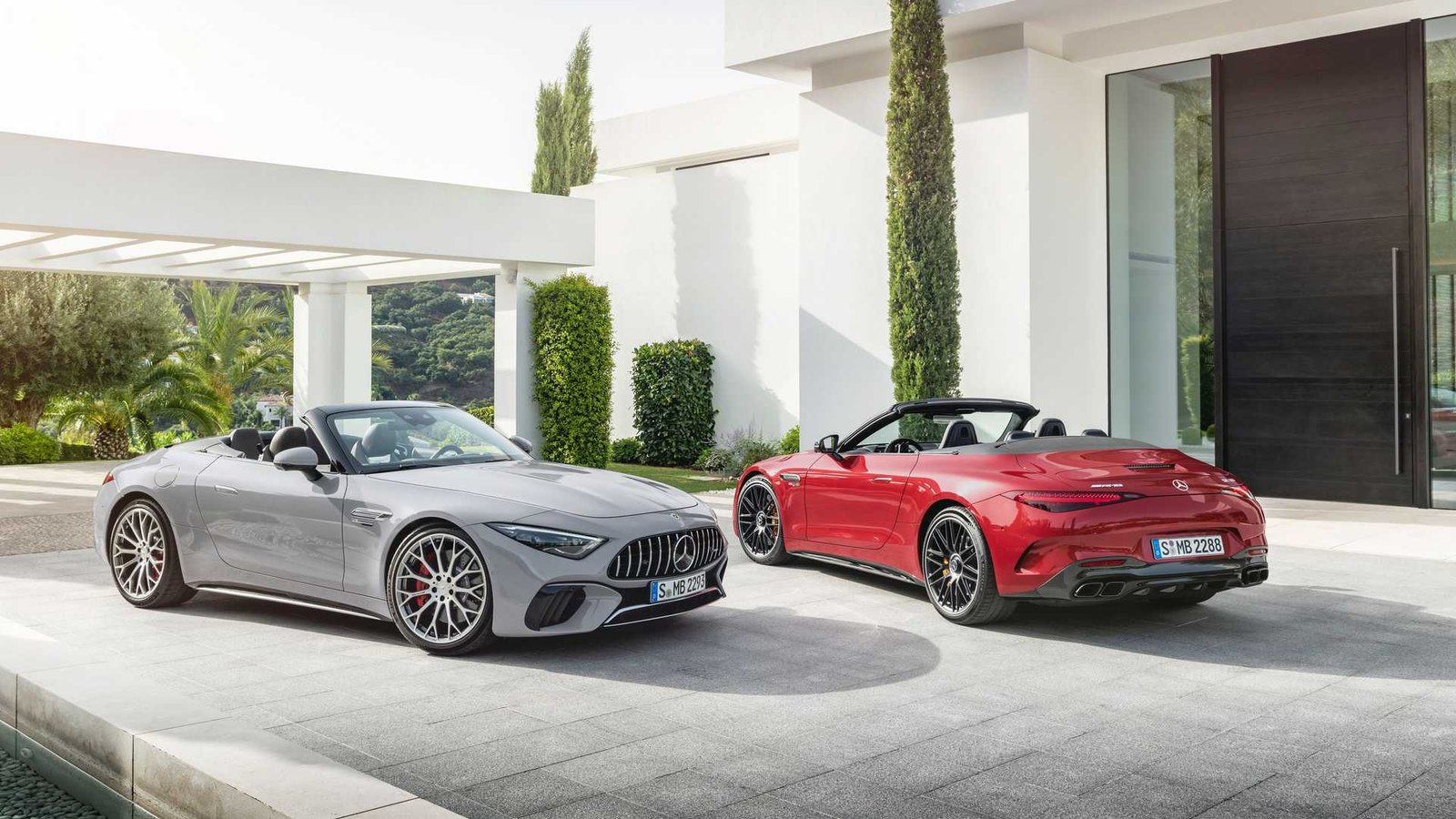 Mercedes-AMG SL55 vs un 2004 SL55 tuneado con 625 CV